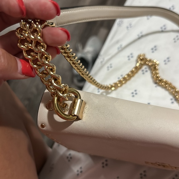 Coach Cream Shoulder Bag - Picture 12 of 14